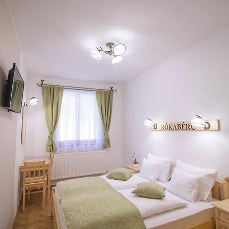Rokaberc Vadaszhaz Hotel Erdobenye Exterior photo