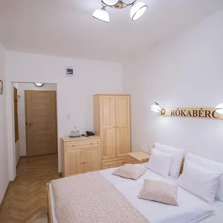Rokaberc Vadaszhaz Hotel Erdobenye Exterior photo