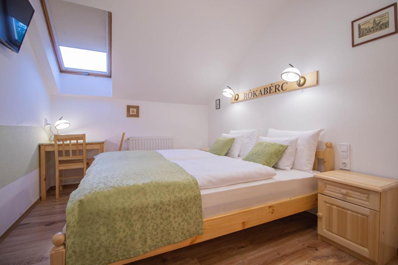 Rokaberc Vadaszhaz Hotel