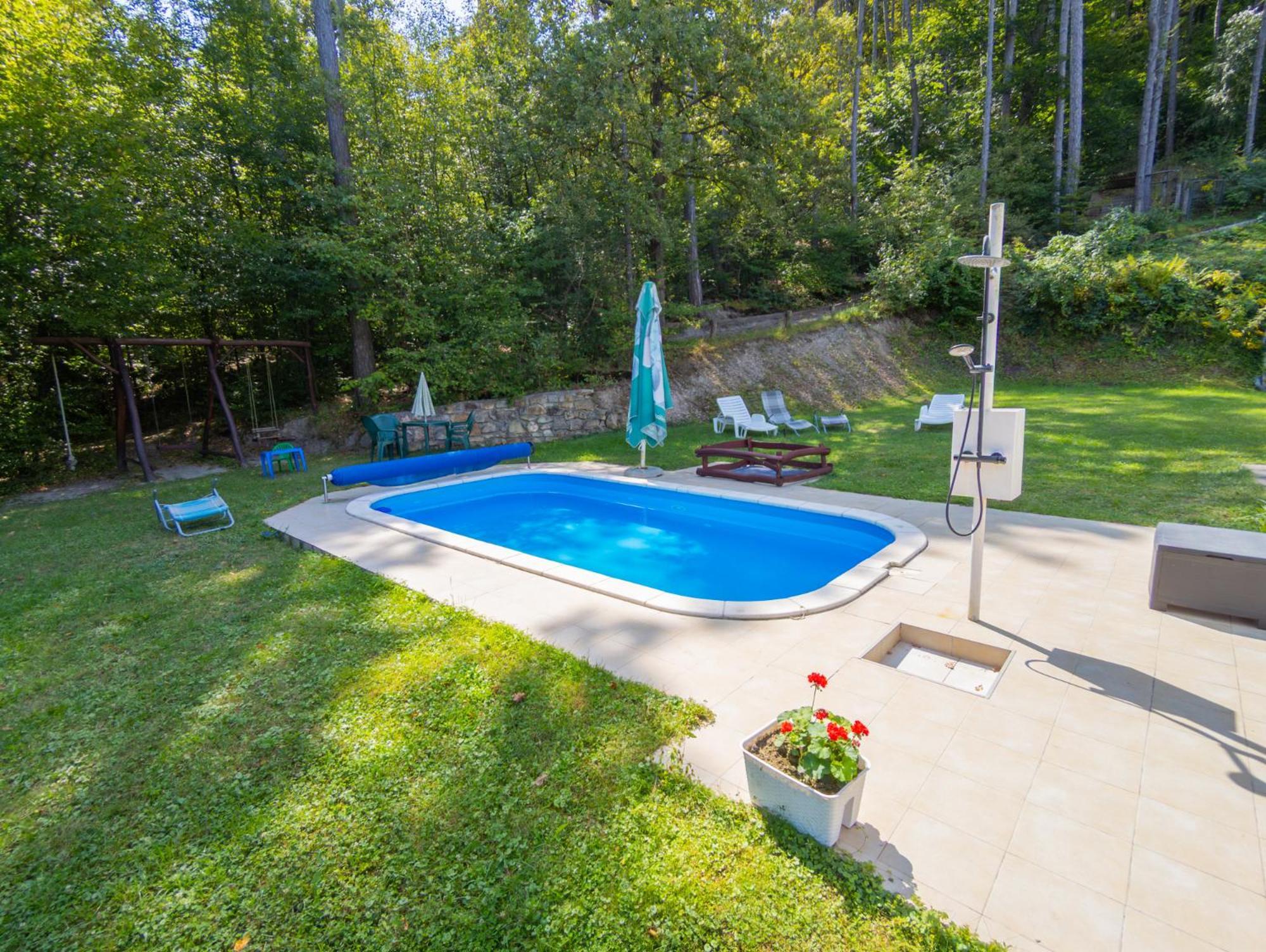 Rokaberc Vadaszhaz 3*